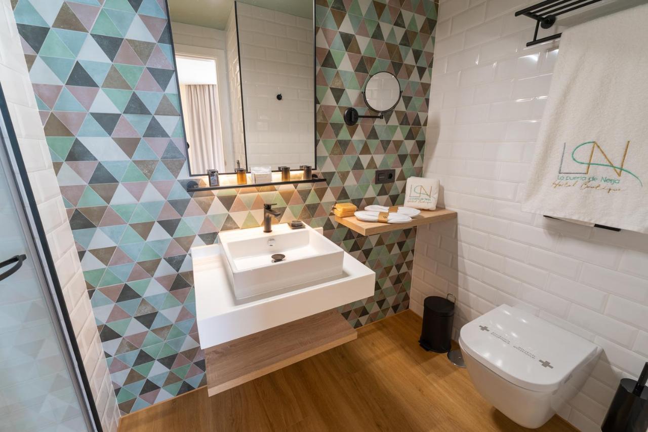 La Puerta de Nerja Hostal Boutique-Adults Recommended Extérieur photo