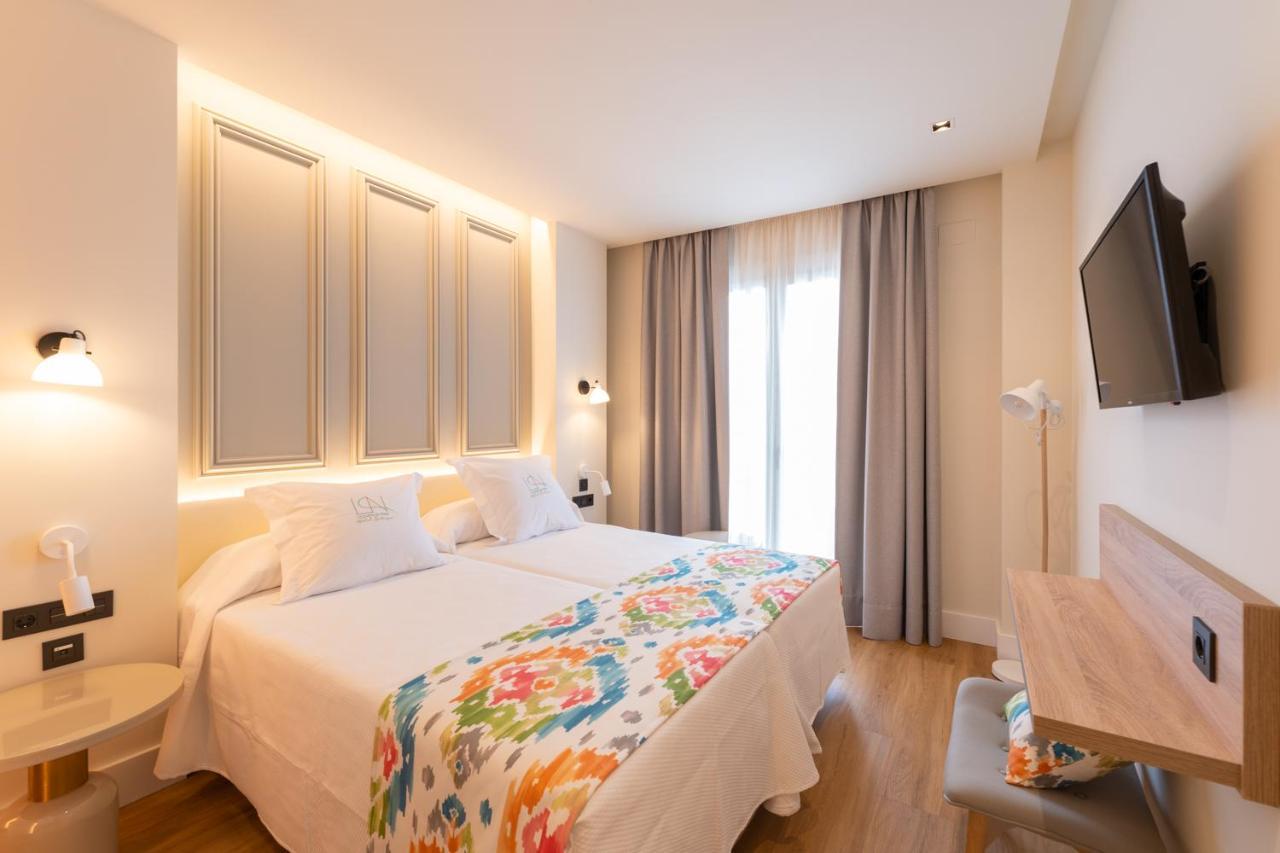 La Puerta de Nerja Hostal Boutique-Adults Recommended Extérieur photo