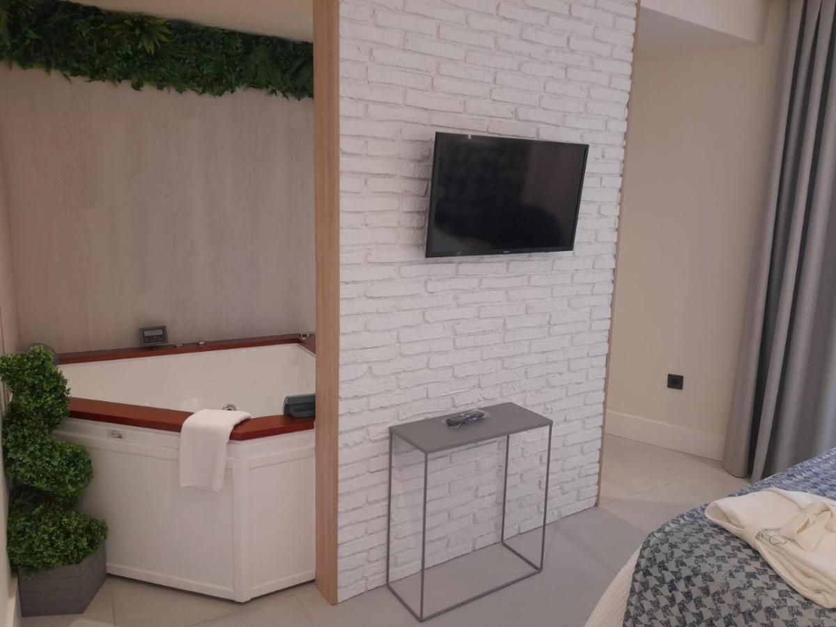La Puerta de Nerja Hostal Boutique-Adults Recommended Extérieur photo